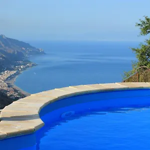 Bed & Breakfast Almoezia Charming, Taormina