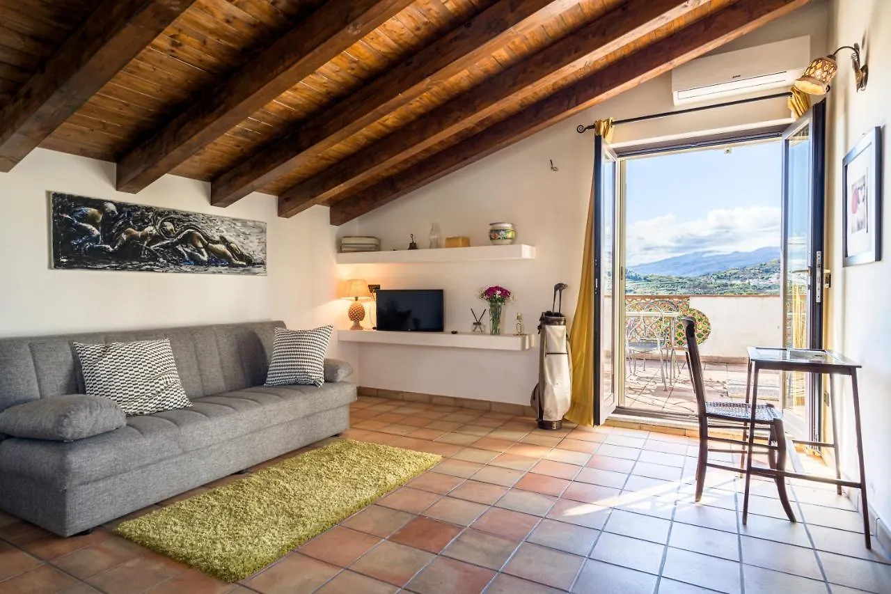 Villa Tina Taormina 0*,